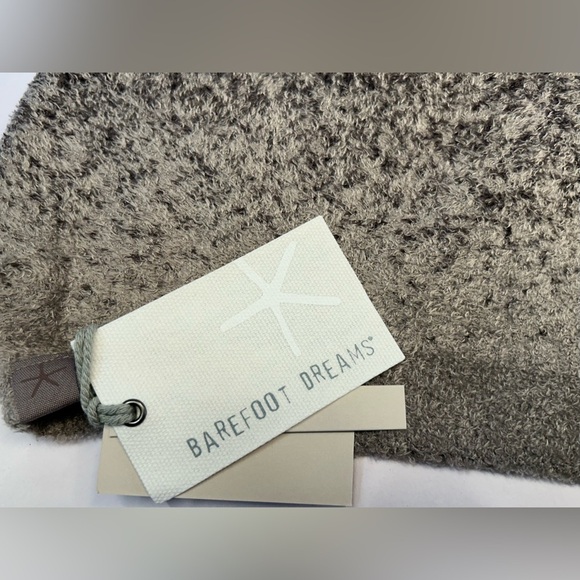 NWT Barefoot Dreams Soft CozyChic Confetti Beanie, Storm Gray-Dark Brown, OS - Picture 3 of 6